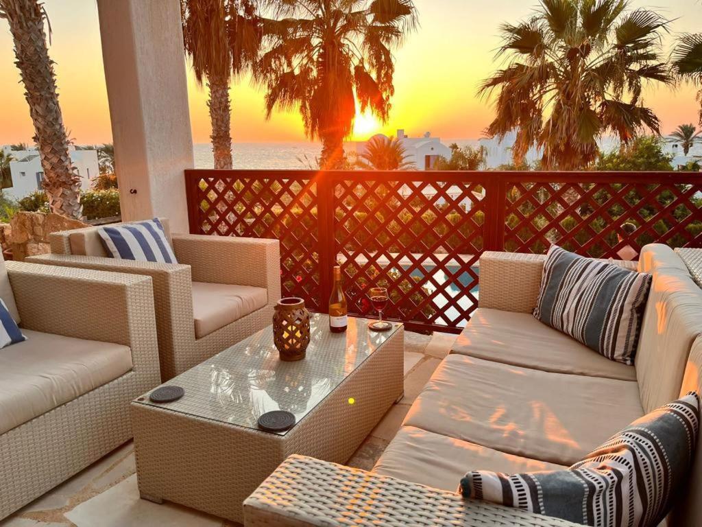 Sky Villa Пафос Экстерьер фото